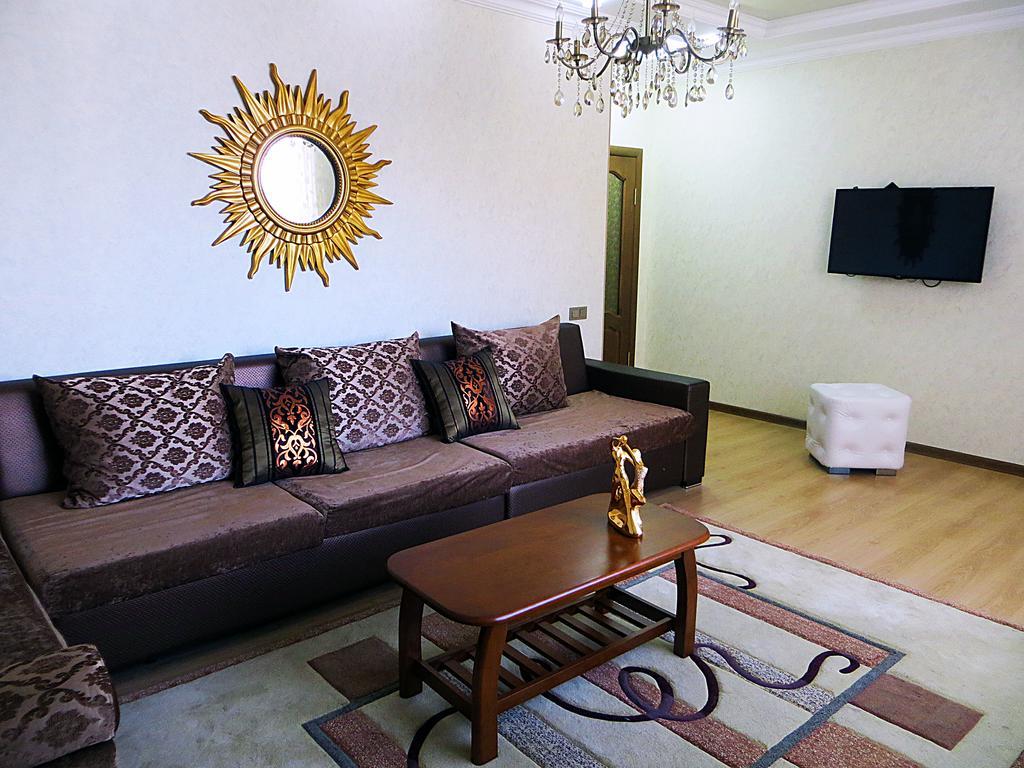 Best-Bishkekcity Apartments 2 Luaran gambar